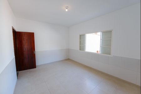 Casa para alugar com 140m², 2 quartos e 3 vagas Casa para alugar com 140m², 2 quartos e 3 vagasQuarto 2