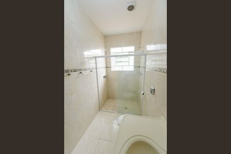 Casa para alugar com 140m², 2 quartos e 3 vagas Casa para alugar com 140m², 2 quartos e 3 vagasBanheiro