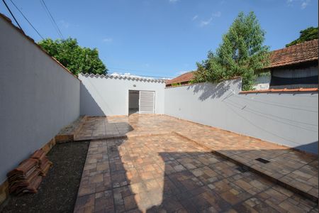 Casa para alugar com 140m², 2 quartos e 3 vagas Casa para alugar com 140m², 2 quartos e 3 vagasQuintal