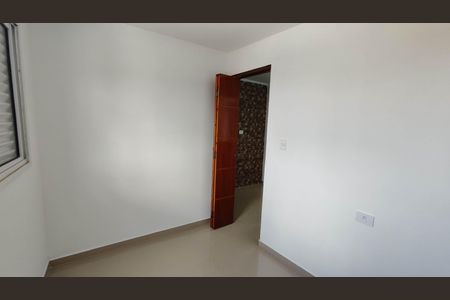 Quarto de casa para alugar com 1 quarto, 35m² em Jardim Yone, Ferraz de Vasconcelos