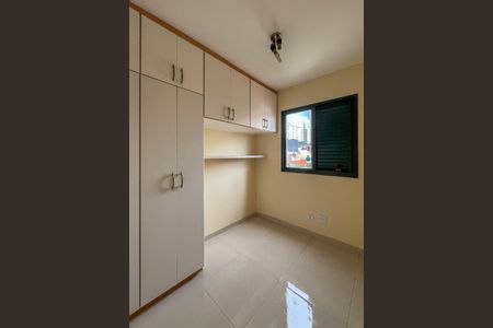 Apartamento à venda com 70m², 3 quartos e 1 vagaQuarto 2