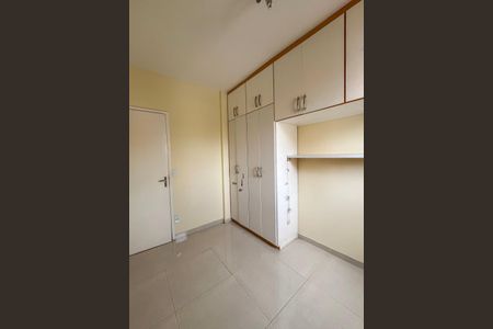 Apartamento à venda com 70m², 3 quartos e 1 vagaQuarto 2