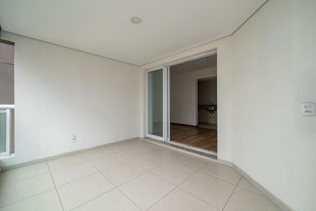 Apartamento à venda com 68m², 2 quartos e 1 vagaSacada