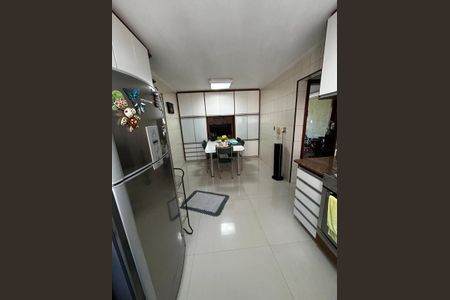 Apartamento à venda com 136m², 3 quartos e 2 vagasFoto 05