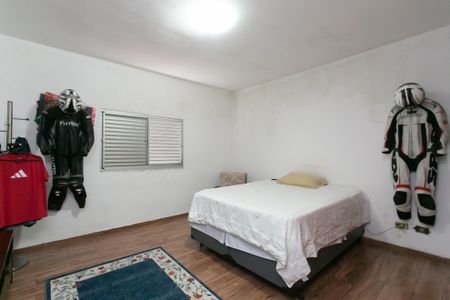 Casa à venda com 176m², 3 quartos e 2 vagasSuíte 