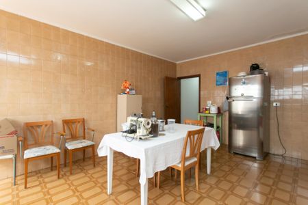 Casa à venda com 176m², 3 quartos e 2 vagasCozinha 