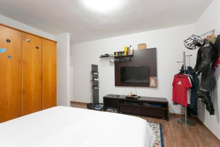 Casa à venda com 176m², 3 quartos e 2 vagasSuíte 