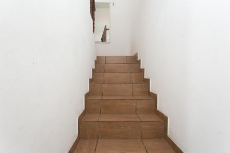 Casa à venda com 180m², 3 quartos e 4 vagasEscada 