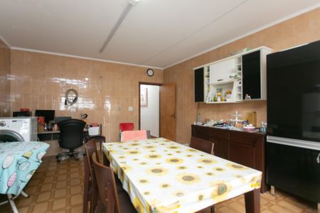 Casa à venda com 180m², 3 quartos e 4 vagasCozinha 