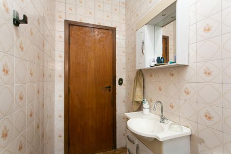 Casa à venda com 180m², 3 quartos e 4 vagasBanheiro da Suíte 