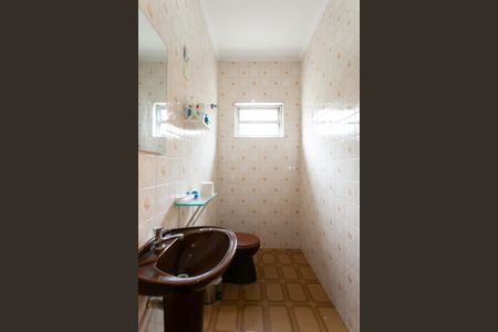 Casa à venda com 180m², 3 quartos e 4 vagasLavabo