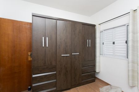 Casa à venda com 180m², 3 quartos e 4 vagasQuarto 2