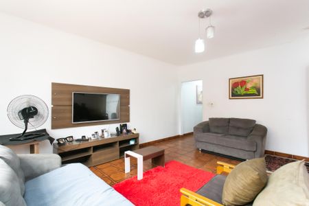 Casa à venda com 180m², 3 quartos e 4 vagasSala