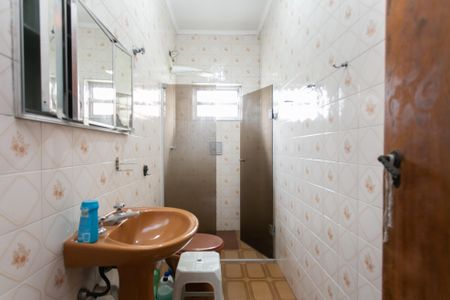 Casa à venda com 180m², 3 quartos e 4 vagasBanheiro Social 