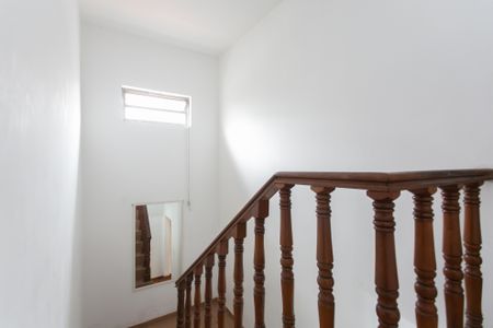 Casa à venda com 180m², 3 quartos e 4 vagasEscada 