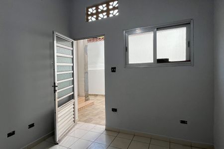 Casa para alugar com 93m², 2 quartos e 1 vagaQuarto de Serviço