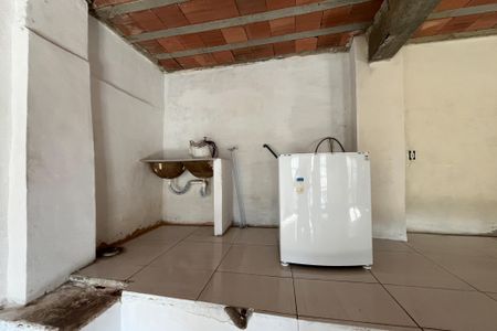 Área de Serviço de kitnet/studio para alugar com 1 quarto, 50m² em Jardim Guanabara, Rio de Janeiro