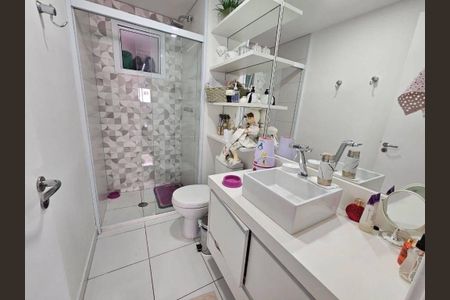 Apartamento à venda com 72m², 2 quartos e 1 vaga