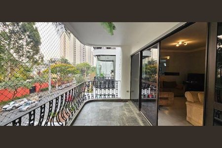 Apartamento à venda com 194m², 4 quartos e 3 vagas