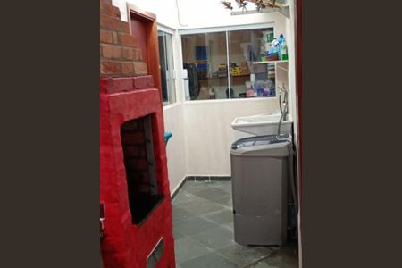 Casa para alugar com 125m², 3 quartos e 2 vagas Casa para alugar com 125m², 3 quartos e 2 vagasÁrea de serviço