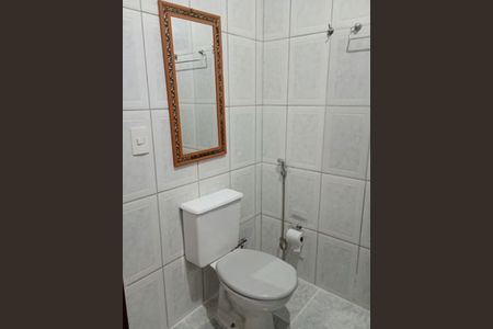 Casa para alugar com 125m², 3 quartos e 2 vagas Casa para alugar com 125m², 3 quartos e 2 vagasBanheiro