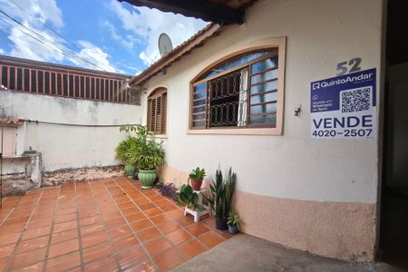Casa à venda com 121m², 2 quartos e 2 vagasPLACA INSTALADA NA FACHADA