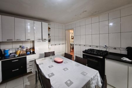 Casa à venda com 121m², 2 quartos e 2 vagasCozinha