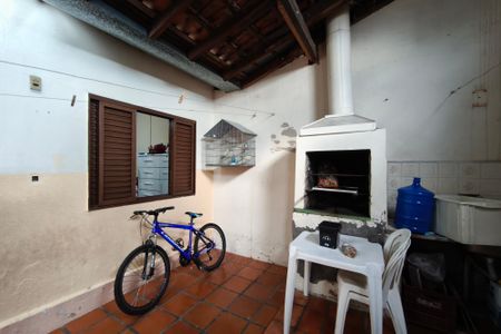 Casa à venda com 121m², 2 quartos e 2 vagas Casa à venda com 121m², 2 quartos e 2 vagasÁrea gourmet