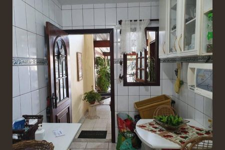 Casa à venda com 3 quartos, 150m² em Jardim das Vertentes, São Paulo