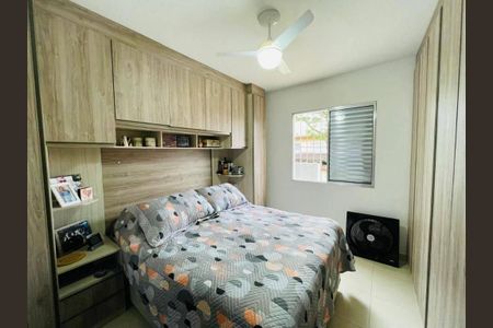 Casa à venda com 3 quartos, 120m² em Jardim Rizzo, São Paulo