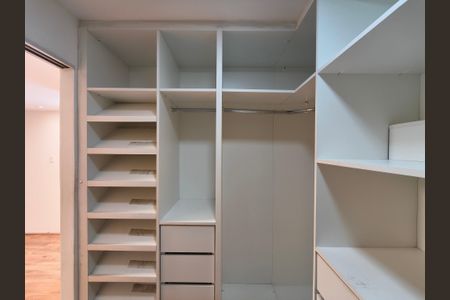 Apartamento para alugar com 75m², 1 quarto e sem vagaCloset - Suite