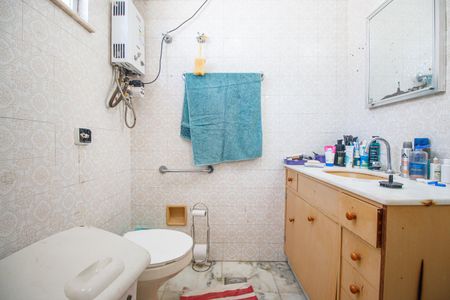 Apartamento à venda com 115m², 4 quartos e 1 vaga Apartamento à venda com 115m², 4 quartos e 1 vagaBanheiro Suite