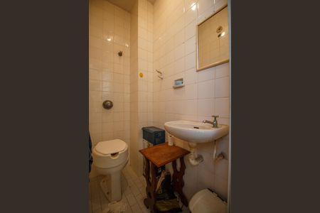 Apartamento à venda com 115m², 4 quartos e 1 vaga Apartamento à venda com 115m², 4 quartos e 1 vagaBanheiro de Serviço