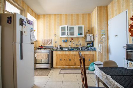 Apartamento à venda com 115m², 4 quartos e 1 vaga Apartamento à venda com 115m², 4 quartos e 1 vagaCozinha