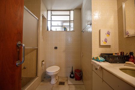 Apartamento à venda com 115m², 4 quartos e 1 vaga Apartamento à venda com 115m², 4 quartos e 1 vagaBanheiro Social