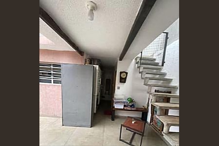 Foto 02 de casa à venda com 2 quartos, 110m² em Vila Antonieta, São Paulo