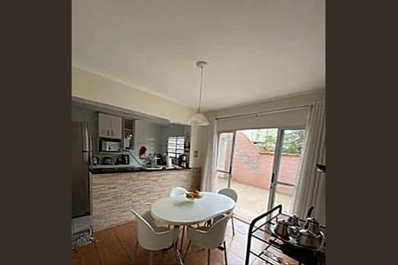 Foto 03 de casa à venda com 2 quartos, 110m² em Vila Antonieta, São Paulo