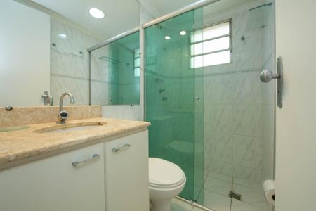 Apartamento para alugar com 75m², 3 quartos e 1 vagaBANHEIRO1