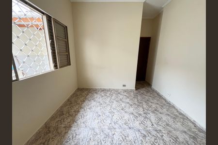 Quarto de casa à venda com 3 quartos, 250m² em Vila Romero, São Paulo