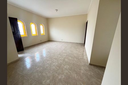 Sala de casa à venda com 3 quartos, 250m² em Vila Romero, São Paulo