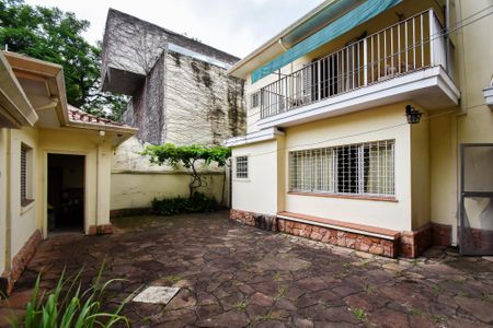 Casa para alugar com 350m², 3 quartos e 3 vagasedicula e quintal