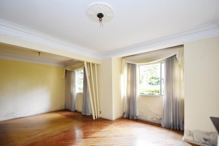 Casa para alugar com 350m², 3 quartos e 3 vagasSala 1