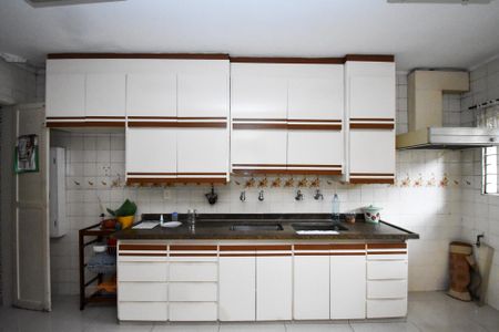 Casa para alugar com 350m², 3 quartos e 3 vagascozinha