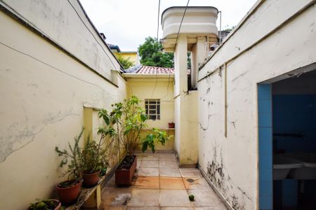 Casa para alugar com 350m², 3 quartos e 3 vagaslavanderia