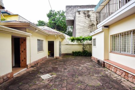 Casa para alugar com 350m², 3 quartos e 3 vagasedicula e quintal