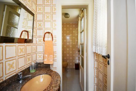 Casa para alugar com 350m², 3 quartos e 3 vagasbanheiro Sala 1