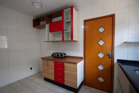 Casa para alugar com 170m², 3 quartos e 4 vagasCozinha 