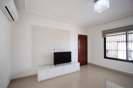 Casa para alugar com 170m², 3 quartos e 4 vagasSala