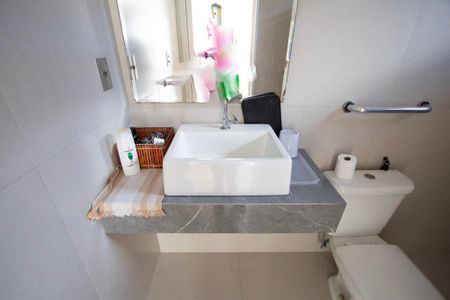 Casa para alugar com 170m², 3 quartos e 4 vagasBanheiro Suíte 