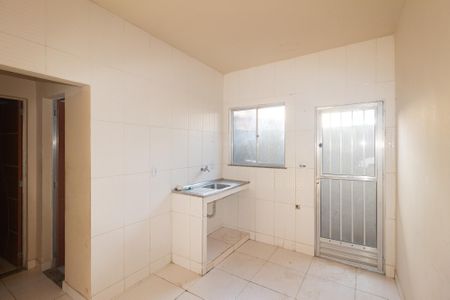 Sala/Cozinha de casa para alugar com 2 quartos, 55m² em Santa Cruz, Rio de Janeiro